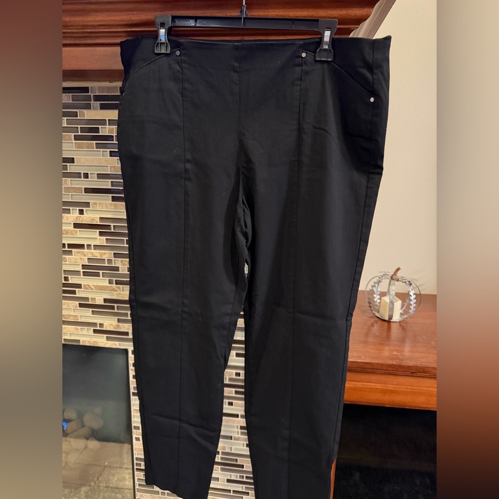 Alfani Women's Black Chinos